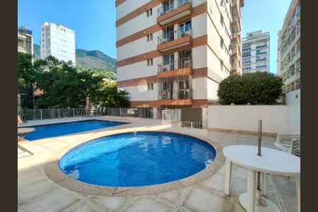 Apartamento à venda com 151m², 3 quartos e 2 vagasÁrea comum - Piscina