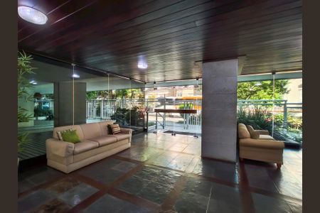 Apartamento à venda com 151m², 3 quartos e 2 vagasFachada e portaria