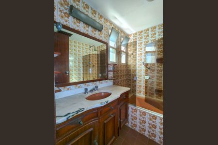 Apartamento à venda com 151m², 3 quartos e 2 vagasBanheiro da Suíte