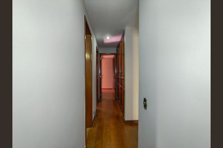 Apartamento à venda com 151m², 3 quartos e 2 vagasCorredor