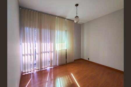 Apartamento à venda com 151m², 3 quartos e 2 vagasQuarto 2
