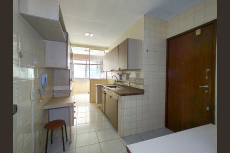 Apartamento à venda com 151m², 3 quartos e 2 vagasCozinha