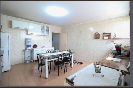 Casa à venda com 2 quartos, 183m² em Olímpico, São Caetano do Sul