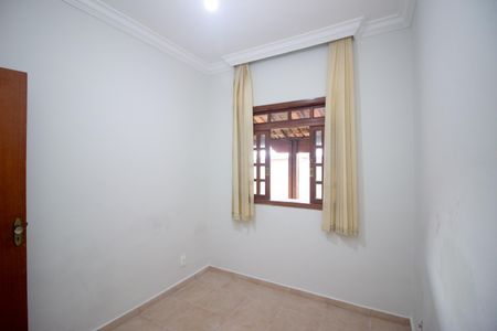 Casa à venda com 220m², 5 quartos e 3 vagasQuarto 1