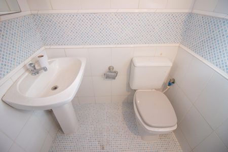 Casa à venda com 220m², 5 quartos e 3 vagasLavabo