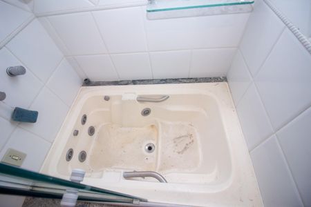 Casa à venda com 220m², 5 quartos e 3 vagasBanheiro da Suíte