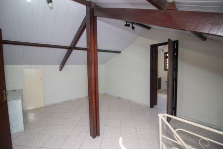 Casa à venda com 220m², 5 quartos e 3 vagasSala de TV