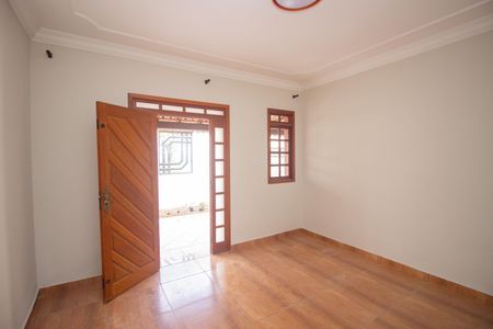 Casa à venda com 220m², 5 quartos e 3 vagasSala