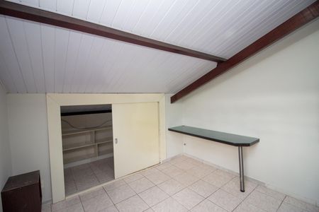 Casa à venda com 220m², 5 quartos e 3 vagasQuarto 4