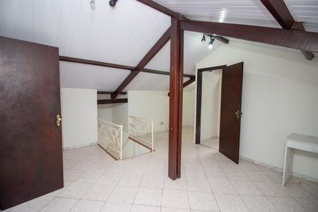 Sala de TV de casa para alugar com 5 quartos, 220m² em Tres Barras, Contagem