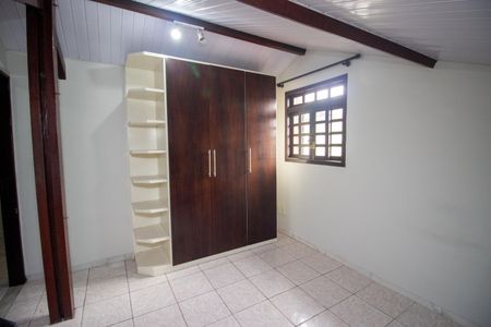 Casa à venda com 220m², 5 quartos e 3 vagasQuarto 4