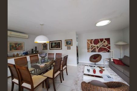 Casa à venda com 3 quartos, 200m² em Itaipu, Niterói