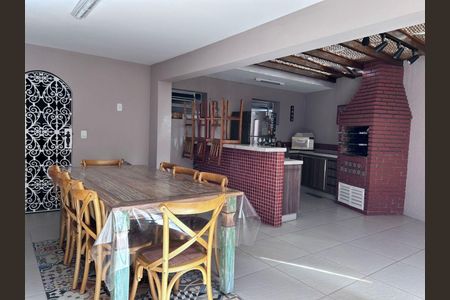 Casa à venda com 3 quartos, 215m² em Jardim do Lago, Jundiaí