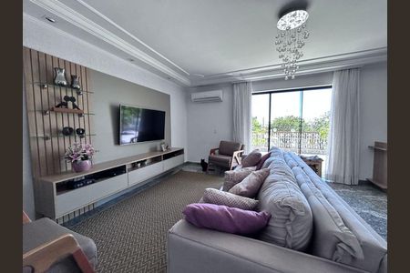 Casa à venda com 3 quartos, 215m² em Jardim do Lago, Jundiaí