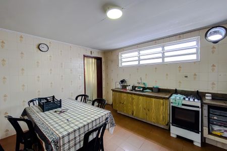 Casa à venda com 274m², 3 quartos e 2 vagasCozinha