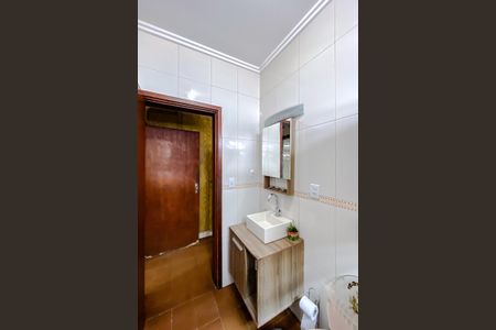 Casa à venda com 274m², 3 quartos e 2 vagasBanheiro