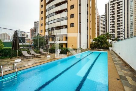 Apartamento à venda com 134m², 3 quartos e 3 vagasCondomínio - Piscina 