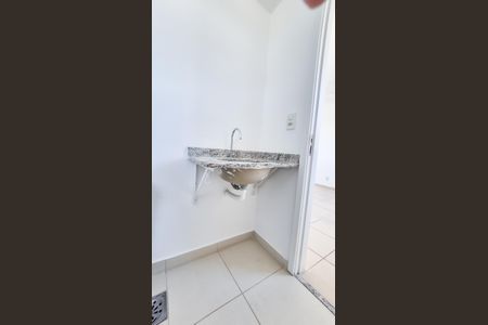 Apartamento para alugar com 64m², 2 quartos e 1 vagaBanheiro Quarto 2