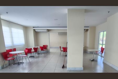 Apartamento para alugar com 64m², 2 quartos e 1 vagaÁrea comum - salão de festas