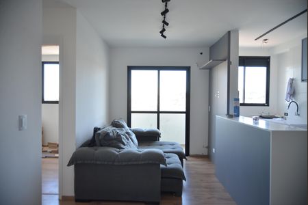Sala de apartamento para alugar com 1 quarto, 45m² em Vila Aquilino, Santo André