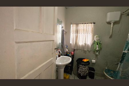 Casa à venda com 273m², 3 quartos e 2 vagasBanheiro