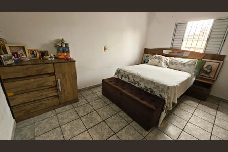 Casa à venda com 273m², 3 quartos e 2 vagasQuarto 1