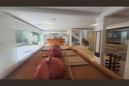 Casa à venda com 4 quartos, 500m² em Morumbi, São Paulo