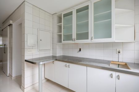 Casa de condomínio à venda com 500m², 3 quartos e 4 vagasCozinha