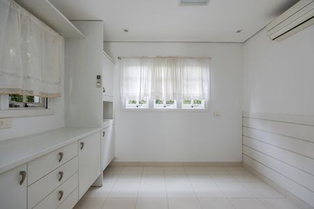 Casa de condomínio à venda com 500m², 3 quartos e 4 vagasCozinha