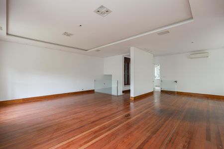 Sala de casa de condomínio à venda com 3 quartos, 500m² em Morumbi, São Paulo