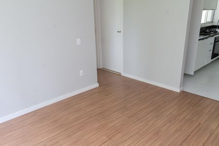 Sala de apartamento para alugar com 2 quartos, 44m² em Campo Grande, Rio de Janeiro