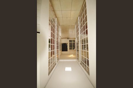 Casa de condomínio à venda com 152m², 3 quartos e 4 vagascorredor