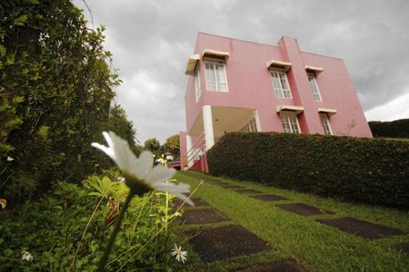 Casa de condomínio à venda com 152m², 3 quartos e 4 vagasfachada