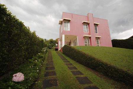 Fachada de casa de condomínio à venda com 3 quartos, 152m² em Aconchego da Serra, Itabirito