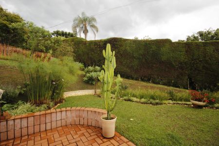 Casa de condomínio à venda com 152m², 3 quartos e 4 vagasJardim