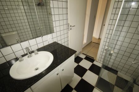 Casa de condomínio à venda com 152m², 3 quartos e 4 vagasbanheiro 1