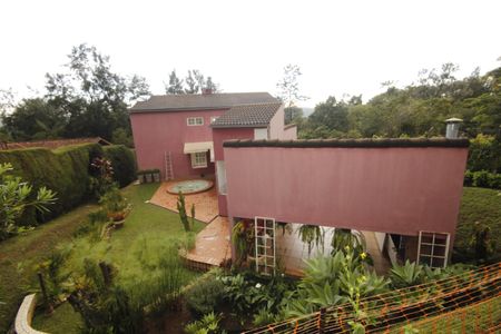 Casa de condomínio à venda com 152m², 3 quartos e 4 vagasvista