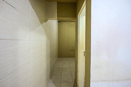 Corredor de apartamento para alugar com 1 quarto, 25m² em Jardim Piracuama, São Paulo
