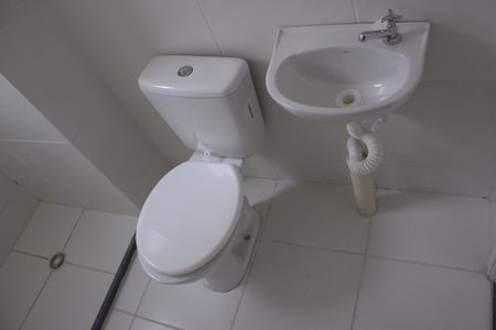 Apartamento para alugar com 38m², 2 quartos e sem vagaBanheiro