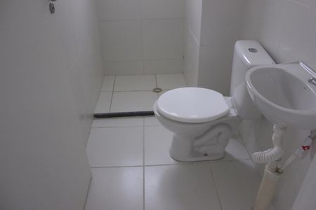 Apartamento para alugar com 38m², 2 quartos e sem vagaBanheiro