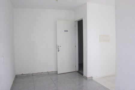 Sala de apartamento para alugar com 2 quartos, 38m² em Vila Nova Bonsucesso, Guarulhos