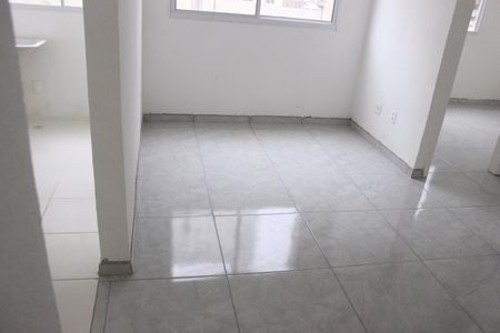 Sala de apartamento para alugar com 2 quartos, 38m² em Vila Nova Bonsucesso, Guarulhos