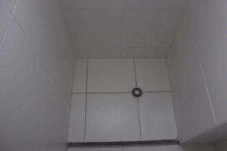 Apartamento para alugar com 38m², 2 quartos e sem vagaBanheiro