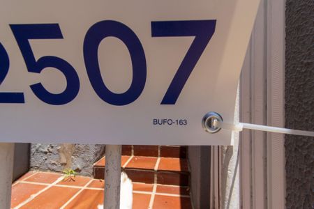 Casa à venda com 197m², 3 quartos e 2 vagas Casa à venda com 197m², 3 quartos e 2 vagasplaca