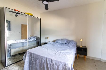 Casa à venda com 197m², 3 quartos e 2 vagas Casa à venda com 197m², 3 quartos e 2 vagasQuintal