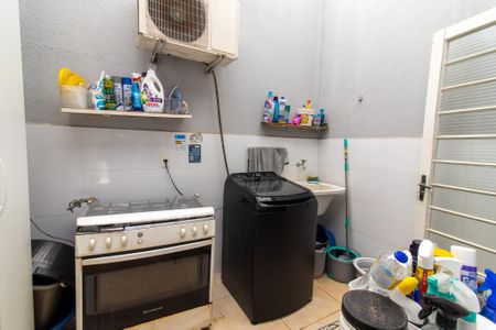 Casa à venda com 197m², 3 quartos e 2 vagas Casa à venda com 197m², 3 quartos e 2 vagasÁrea de Serviço