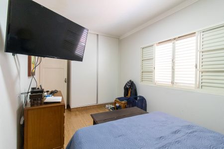 Casa à venda com 197m², 3 quartos e 2 vagas Casa à venda com 197m², 3 quartos e 2 vagasQuarto 2