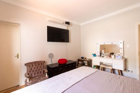 Casa à venda com 197m², 3 quartos e 2 vagas Casa à venda com 197m², 3 quartos e 2 vagasSuite