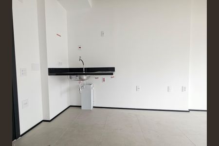 Cozinha de kitnet/studio para alugar com 1 quarto, 22m² em Jardim das Acacias, São Paulo