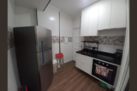 Cozinha de apartamento para alugar com 1 quarto, 27m² em Itararé, São Vicente
